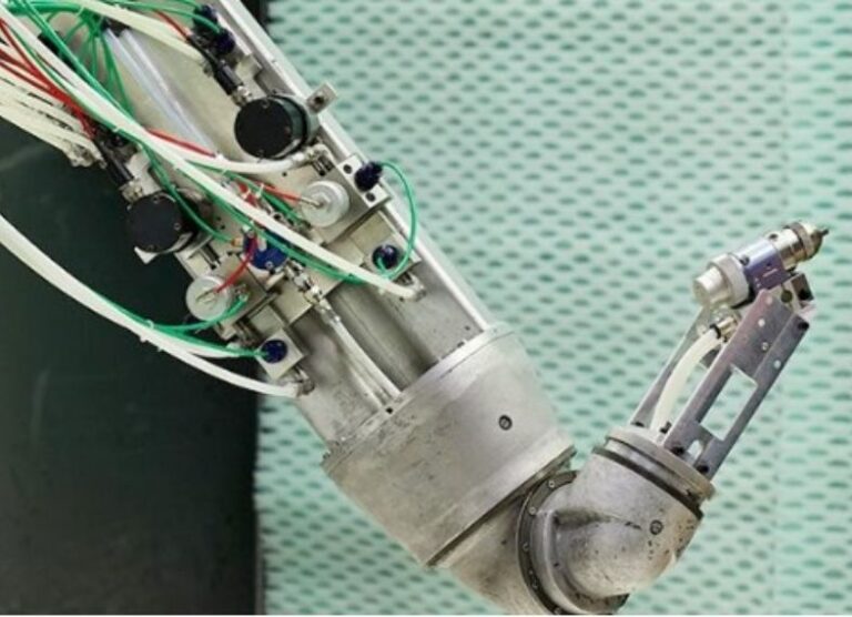 Aplikacne systemy roboticke a manualne MediaSK
